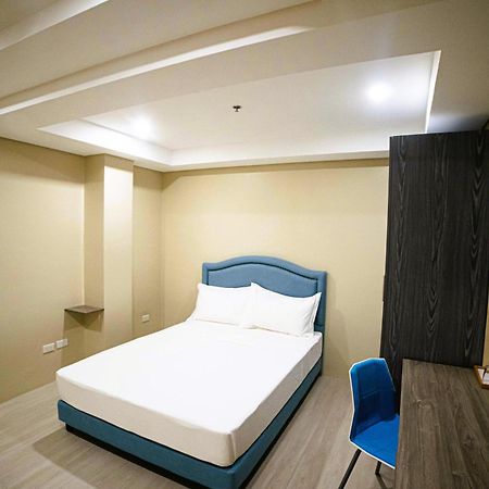 Seeya Hotel Tubigon Buitenkant foto