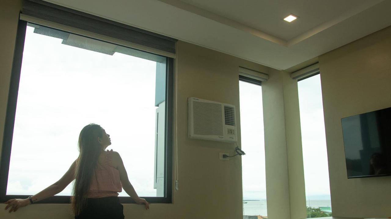 Seeya Hotel Tubigon Buitenkant foto